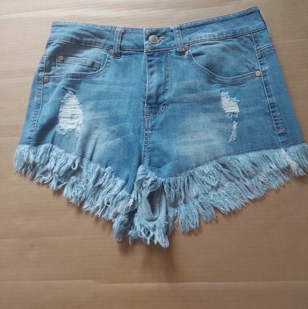 Altar'd State Fringe Denim Shorts 5 Festival Boho Classic Rocker Costal Cowgirl